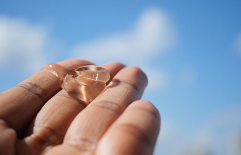 Glycerin Oil – The Secret to Deep, Long-Lasting Hydration